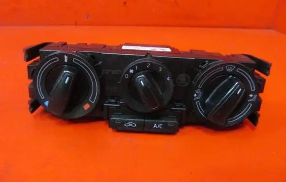 Skoda Rapid (NH) Climate control unit 5JA820045B