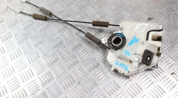 Honda FR-V Rear door lock