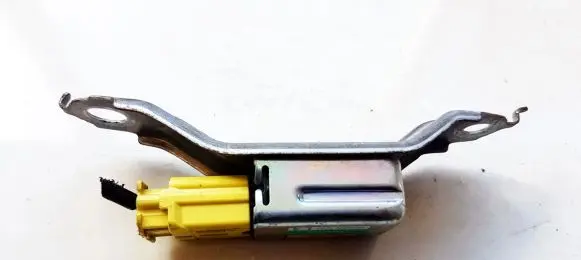 Toyota Prius (XW20) Airbag deployment crash/impact sensor 8983447020 89834-47020