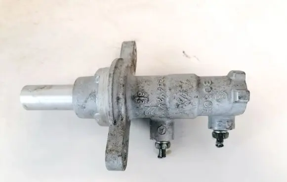 Toyota Verso Master brake cylinder 0204y24450