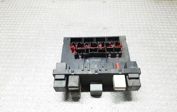 Volkswagen Golf V Comfort/convenience module 3C0937049D
