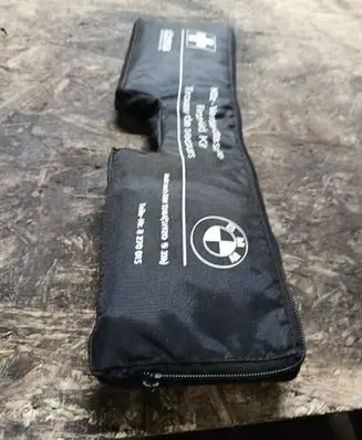 BMW 7 E65 E66 First aid kit 