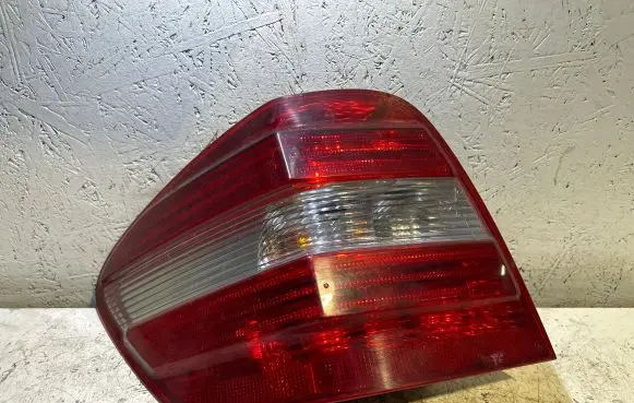 Mercedes-Benz ML W164 Rear/tail lights 404181L 8W096 404121L