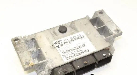 Peugeot 308 Engine control unit/module 9647498180 9657429680