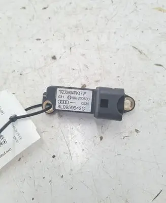 Audi A3 S3 8L Airbag deployment crash/impact sensor 8L0959643C