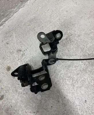 Rear door hinge set