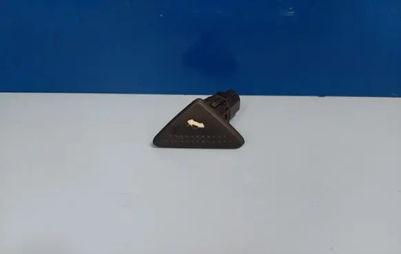 Ford Focus Tailgate opening switch 98AG198514AE