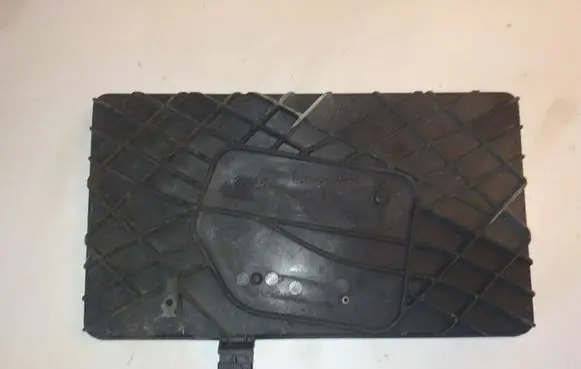 Toyota Corolla Verso E121 Battery tray 744310F010