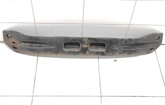 Mitsubishi Colt Front bumper cross member 323r81