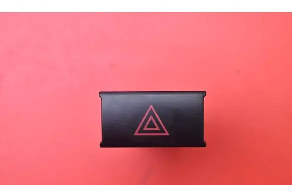 Hyundai Santa Fe Hazard light switch 864W0140