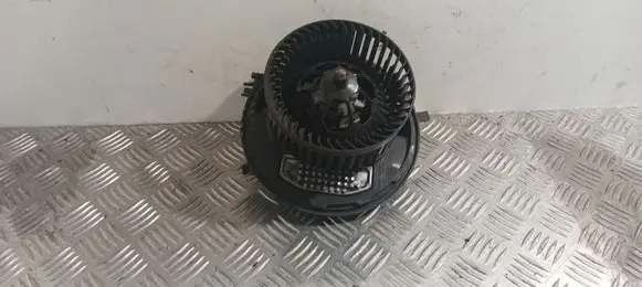 Volkswagen PASSAT B8 Heater fan/blower 3Q1819021A