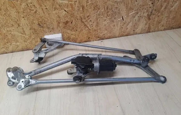 Honda Civic Front wiper linkage and motor 32258
