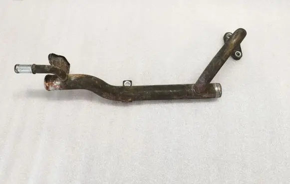 Coolant pipe/hose