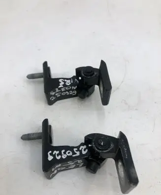 Seat Leon IV Front door hinge set 8w0831404