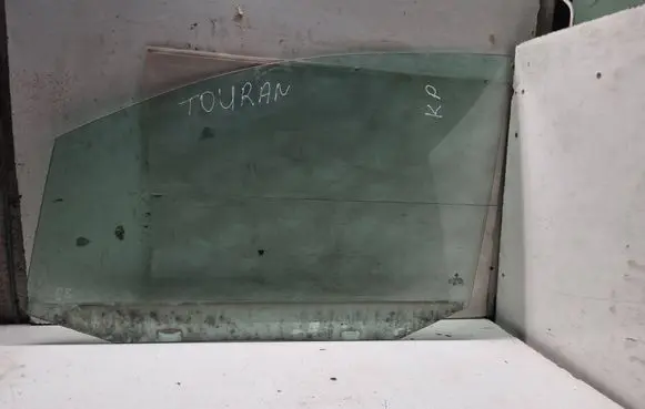 Volkswagen Touran I Front door window glass four-door DOT682M3236AS2 E000199