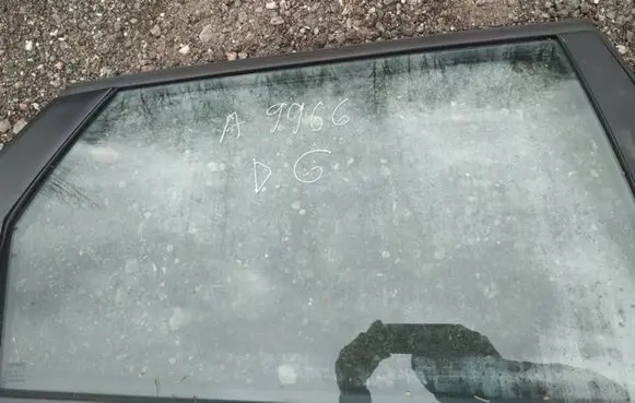 Nissan Primera Rear door window glass as2