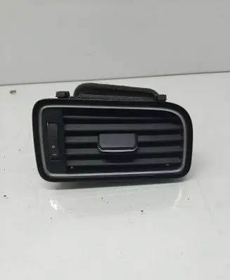 Volkswagen Jetta VI Dashboard air vent grill cover trim 5C6819704B