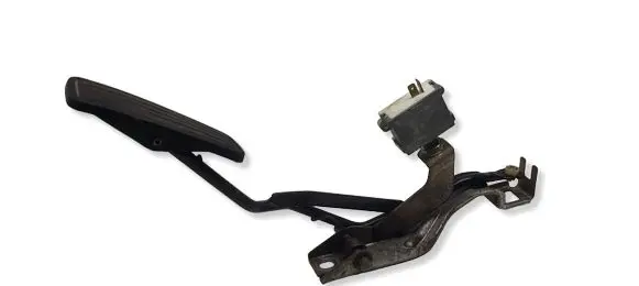 Subaru Forester SG Accelerator throttle pedal 83251AA01