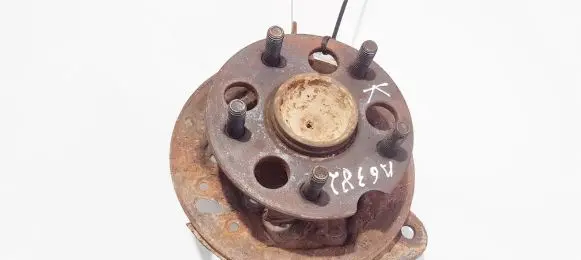 Toyota Avensis Verso Rear wheel hub