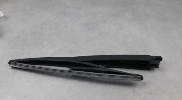 Peugeot 2008 I Rear wiper blade arm 9683833680