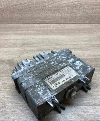 Volkswagen Golf III Engine control unit/module ECU 030906027T 0261203613