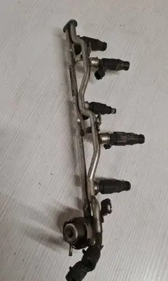Volkswagen PASSAT B5.5 Fuel main line pipe 066133315D 022906031F