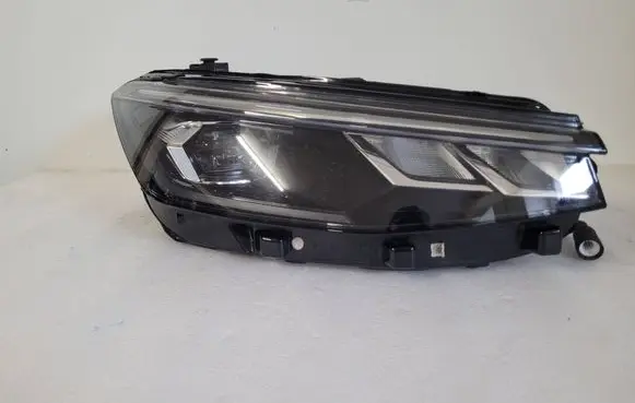Volkswagen PASSAT B9 Headlight/headlamp 3J1941006