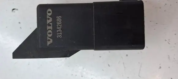 Volvo XC60 Glow plug pre-heat relay 31342686 0281003047