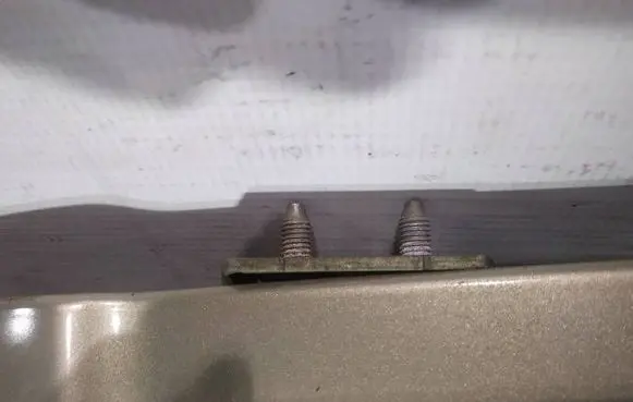 Subaru Impreza III Tailgate/trunk/boot hinge