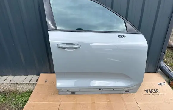 Volvo XC40 Front door 