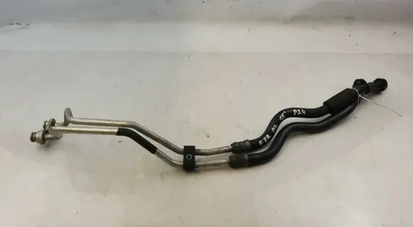 BMW M4 F82 F83 Gearbox oil cooler pipe/hose 2284697 2284698 17222284697