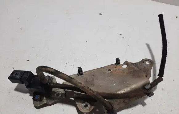 Volkswagen Touareg II Vacuum valve 7P0199253 037906283D