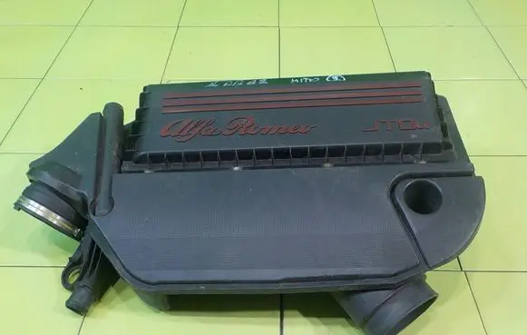 Alfa Romeo Mito Air filter box 