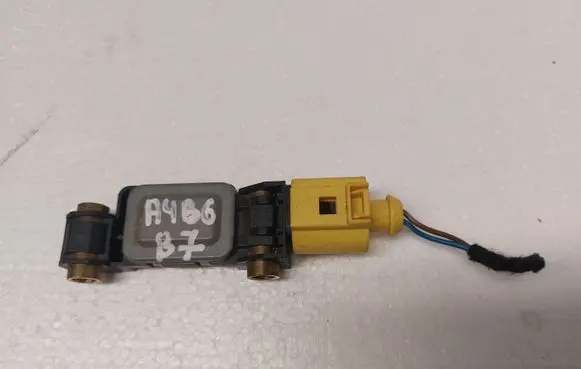 Audi A4 S4 B6 8E 8H Airbag deployment crash/impact sensor 8E0959643