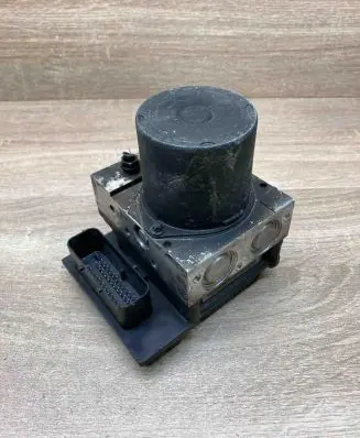 BMW 5 E60 E61 ABS Pump 6768906 6758743