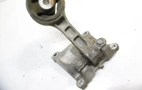 Honda Civic Engine mounting bracket SNAA0