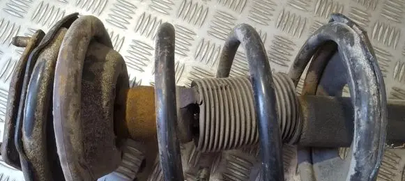 Nissan Serena Front coil spring