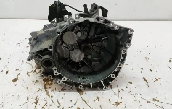 Volvo XC40 Manual 5 speed gearbox 1285464