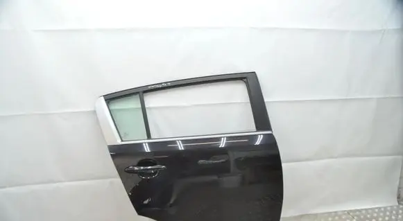 KIA Sportage Rear door