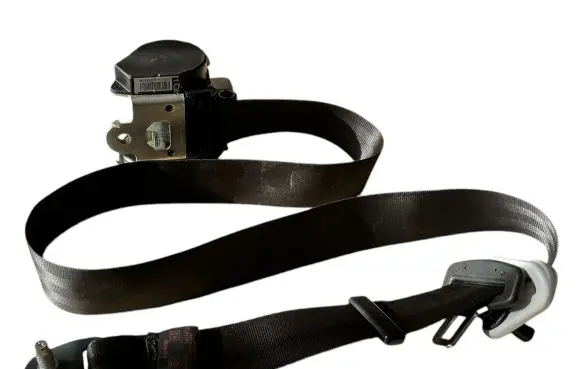 Peugeot 208 Front seatbelt 98030003XX 2274380 0611070