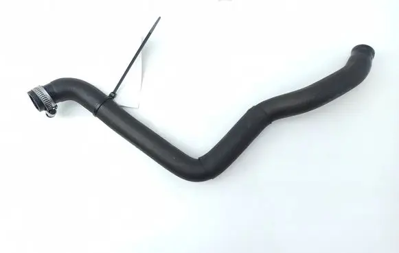 Mercedes-Benz Vito Viano W639 Engine coolant pipe/hose A6398323723