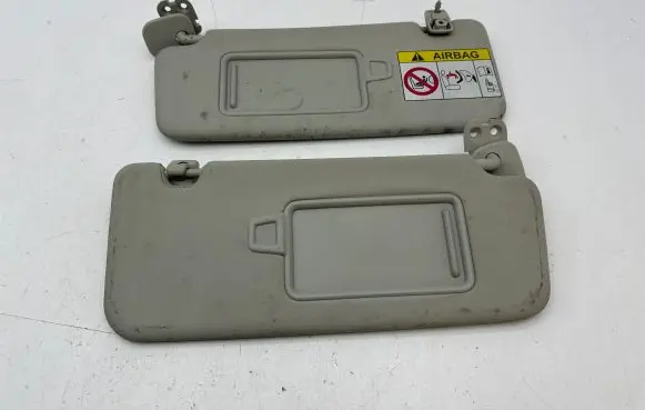 KIA Niro Sun visor