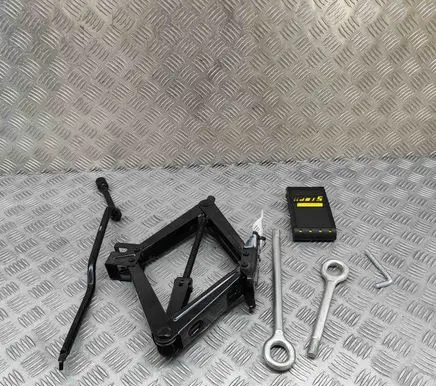 Fiat 500L Lift Jack 519327560