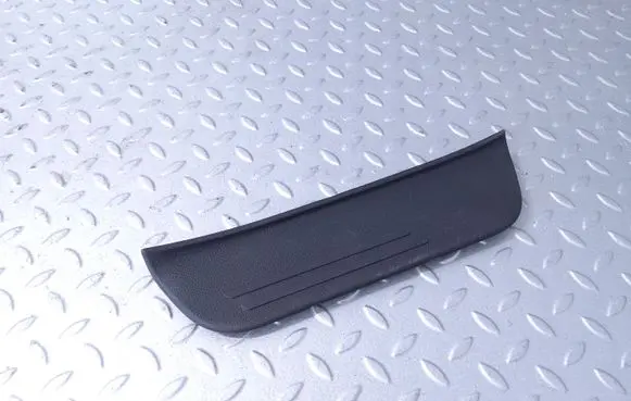 Hyundai i30 Rear sill trim cover 85887G4000TRY 85888G4000