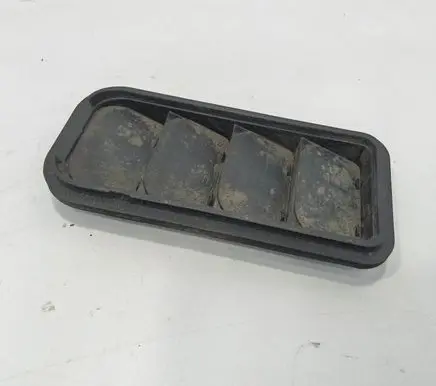 Seat Leon (5F) Quarter panel pressure vent 7N0819465