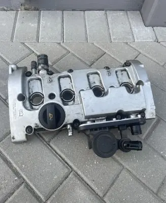 Audi A4 S4 B7 8E 8H Rocker cam cover 