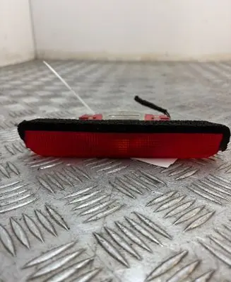Nissan Almera Tino Third/center stoplight 