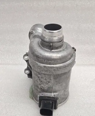 Volvo XC90 Water pump 31368715