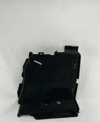 Trunk/boot side trim panel