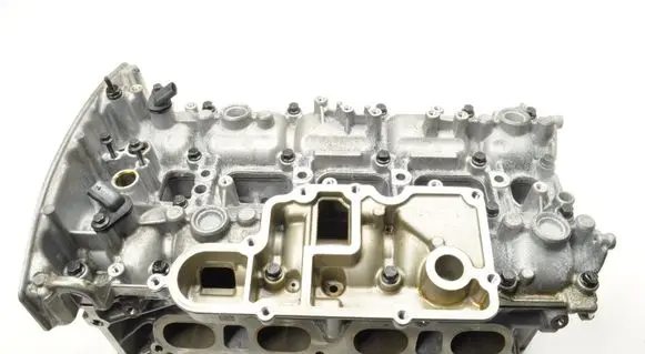 Volvo XC90 Engine head 32402087AA